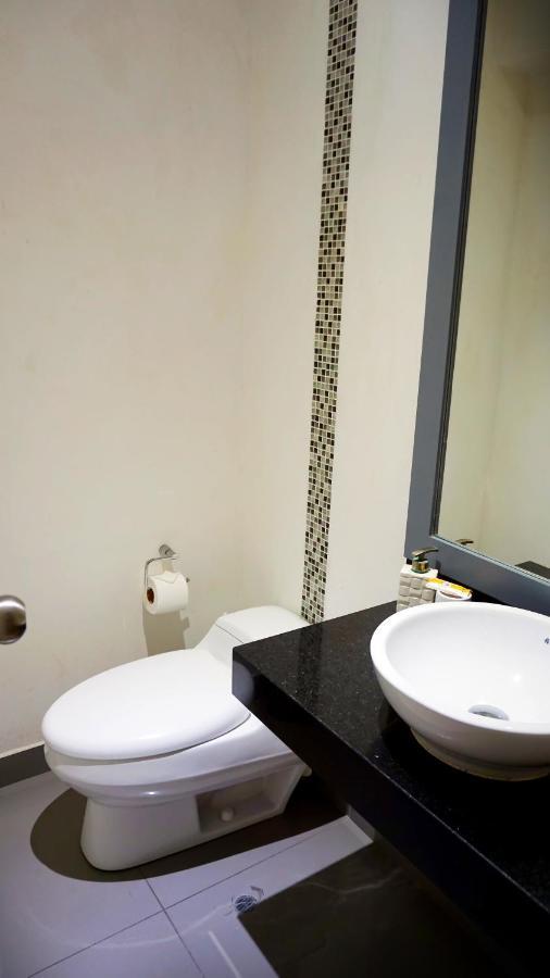 Miraflores Luxury Place Pool Gym 2Bd Лима Екстериор снимка